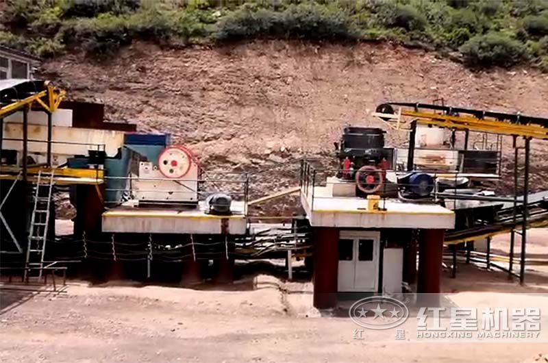 沖擊破搭配顎破、圓錐破現(xiàn)場